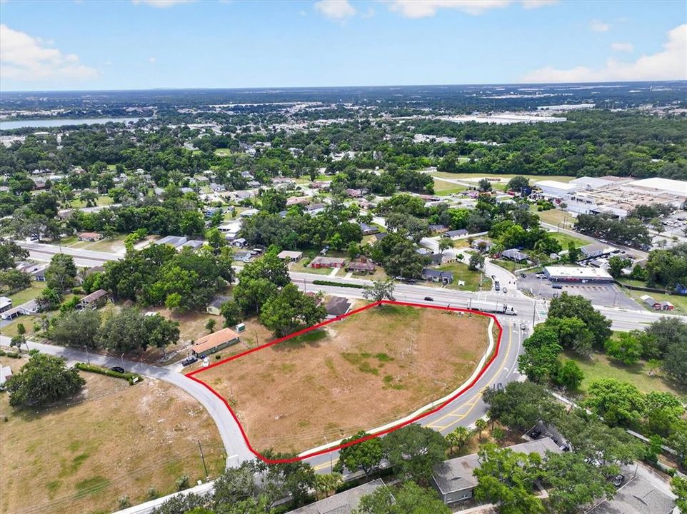 En Venta: $1,100,000 (1.52 acres)