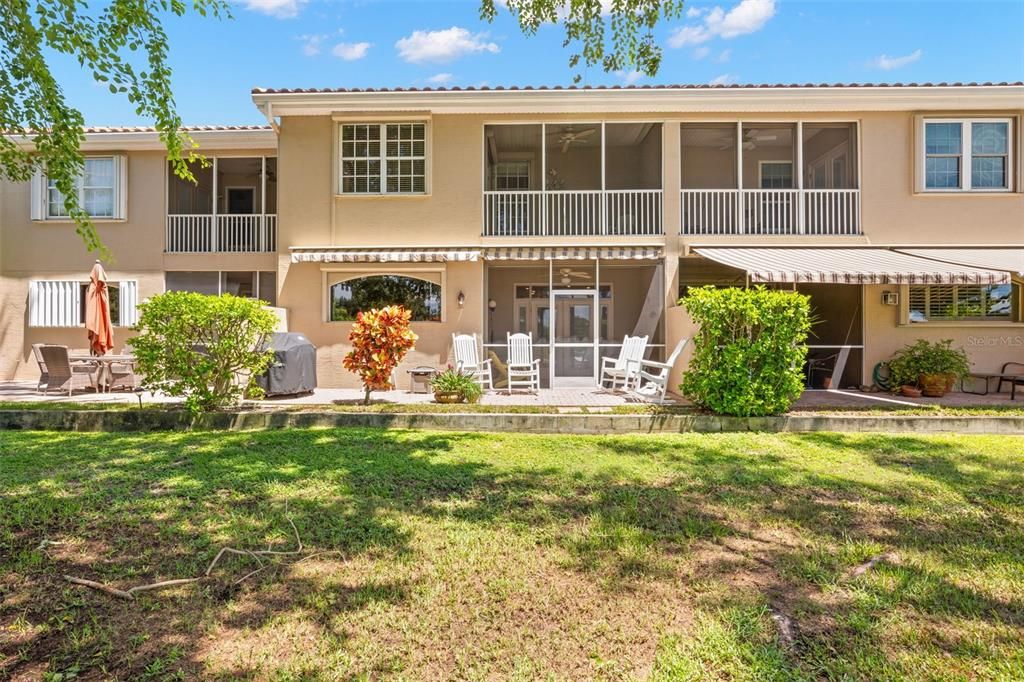 En Venta: $650,000 (3 camas, 2 baños, 2230 Pies cuadrados)