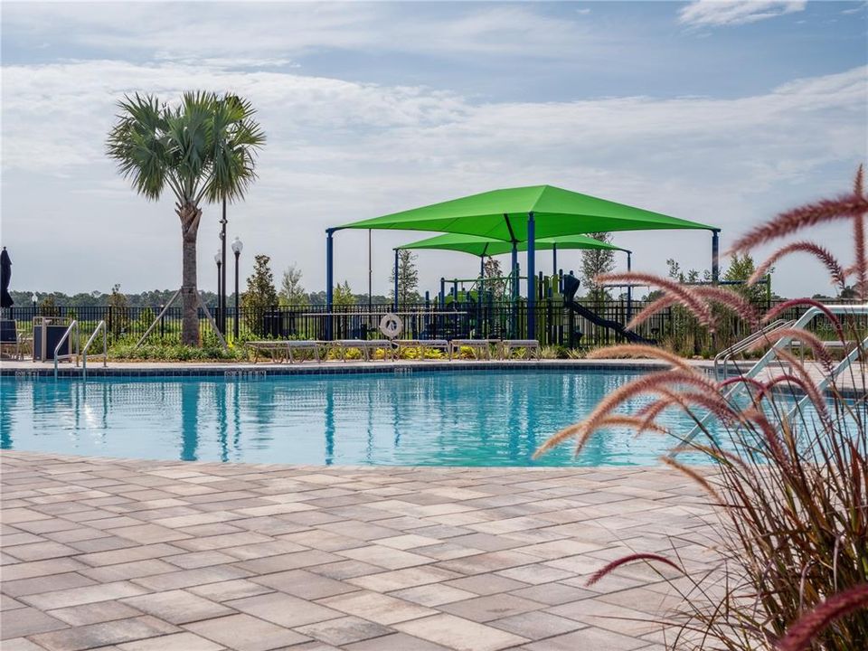 For Rent: $2,250 (4 beds, 2 baths, 1827 Square Feet)