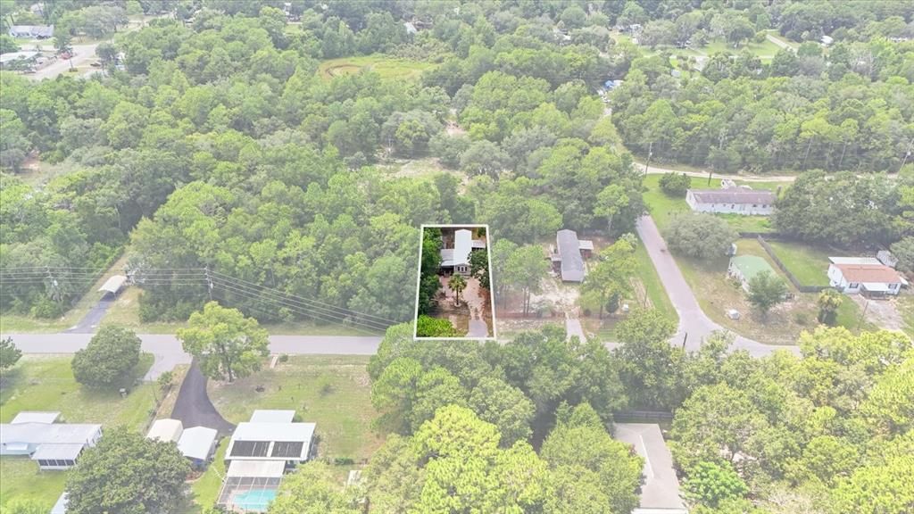 For Sale: $172,500 (2 beds, 1 baths, 934 Square Feet)