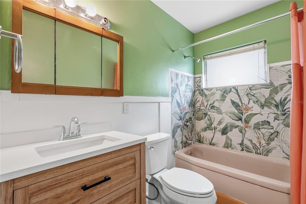 En Venta: $1,230,000 (3 camas, 2 baños, 1942 Pies cuadrados)