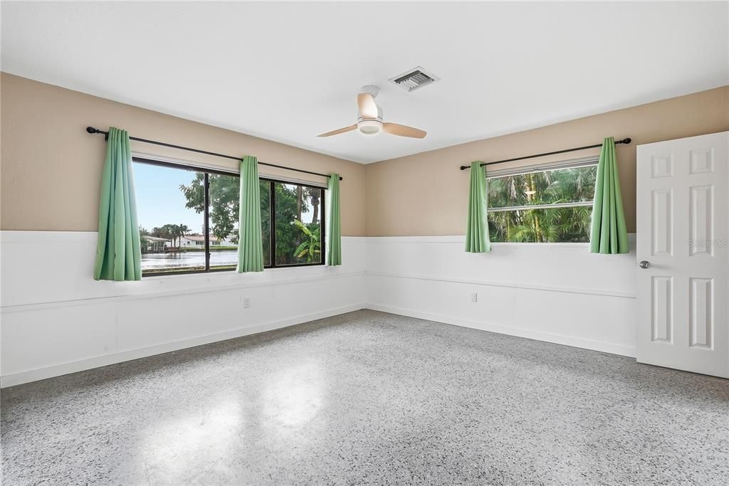 En Venta: $1,230,000 (3 camas, 2 baños, 1942 Pies cuadrados)