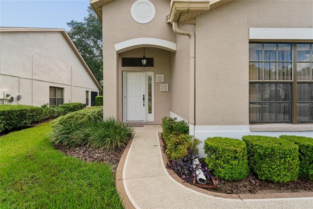 For Sale: $268,500 (2 beds, 2 baths, 1576 Square Feet)