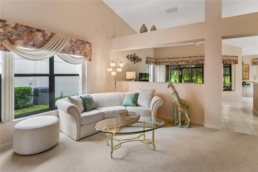 For Sale: $268,500 (2 beds, 2 baths, 1576 Square Feet)