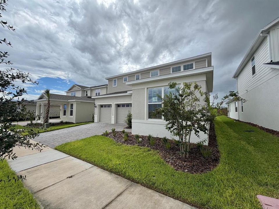 For Rent: $5,200 (5 beds, 3 baths, 2631 Square Feet)
