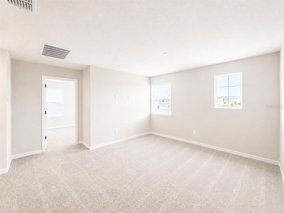 For Rent: $5,200 (5 beds, 3 baths, 2631 Square Feet)