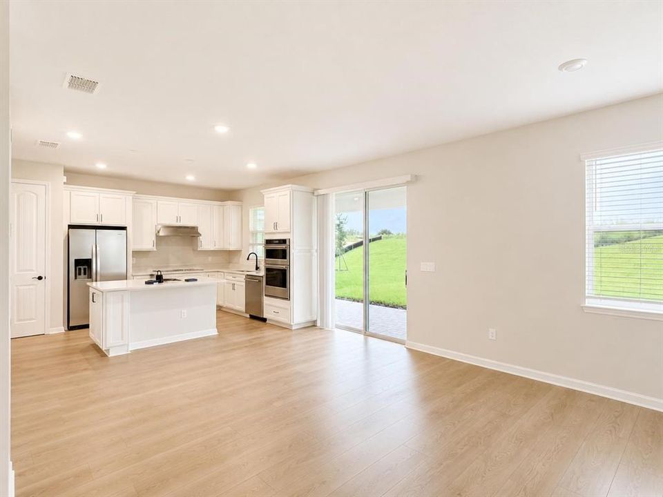 For Rent: $5,200 (5 beds, 3 baths, 2631 Square Feet)