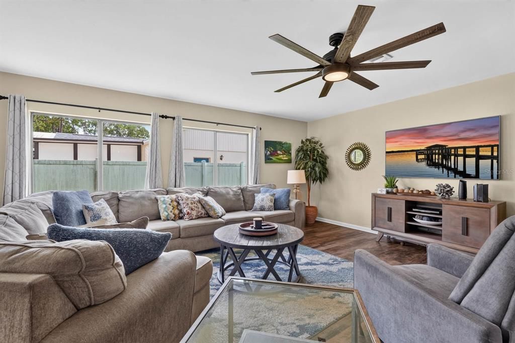 For Sale: $329,000 (3 beds, 2 baths, 1768 Square Feet)