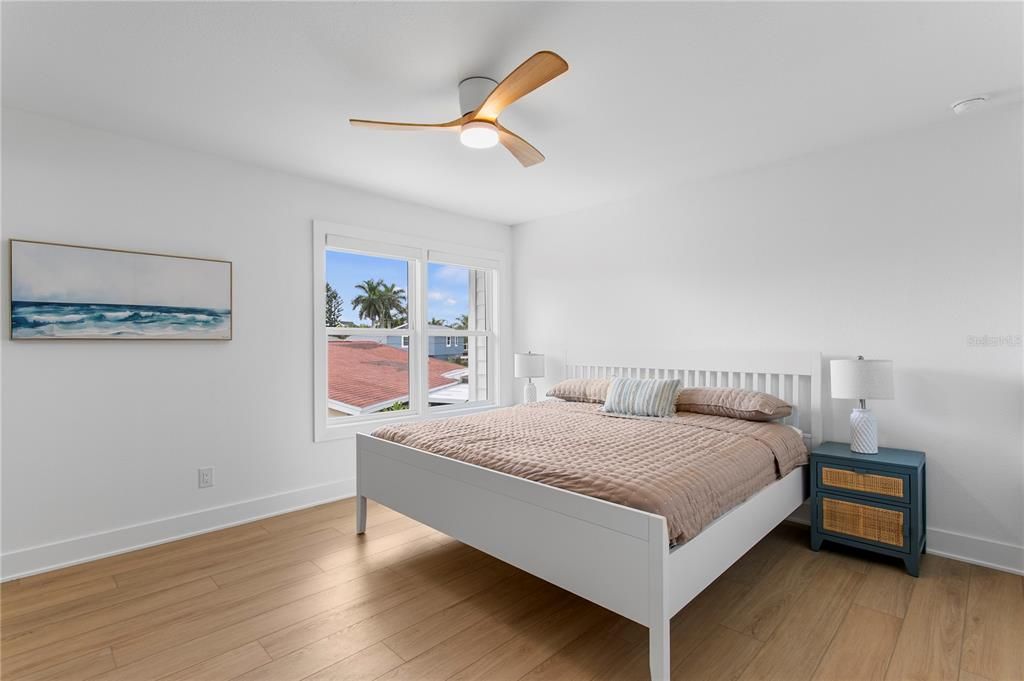 For Sale: $1,300,000 (3 beds, 2 baths, 1898 Square Feet)