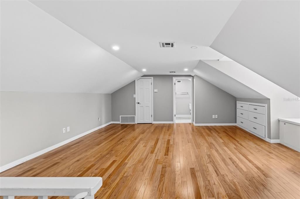 For Sale: $2,300,000 (3 beds, 3 baths, 2764 Square Feet)