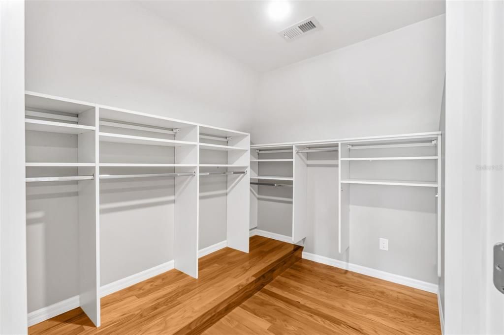 For Sale: $2,300,000 (3 beds, 3 baths, 2764 Square Feet)