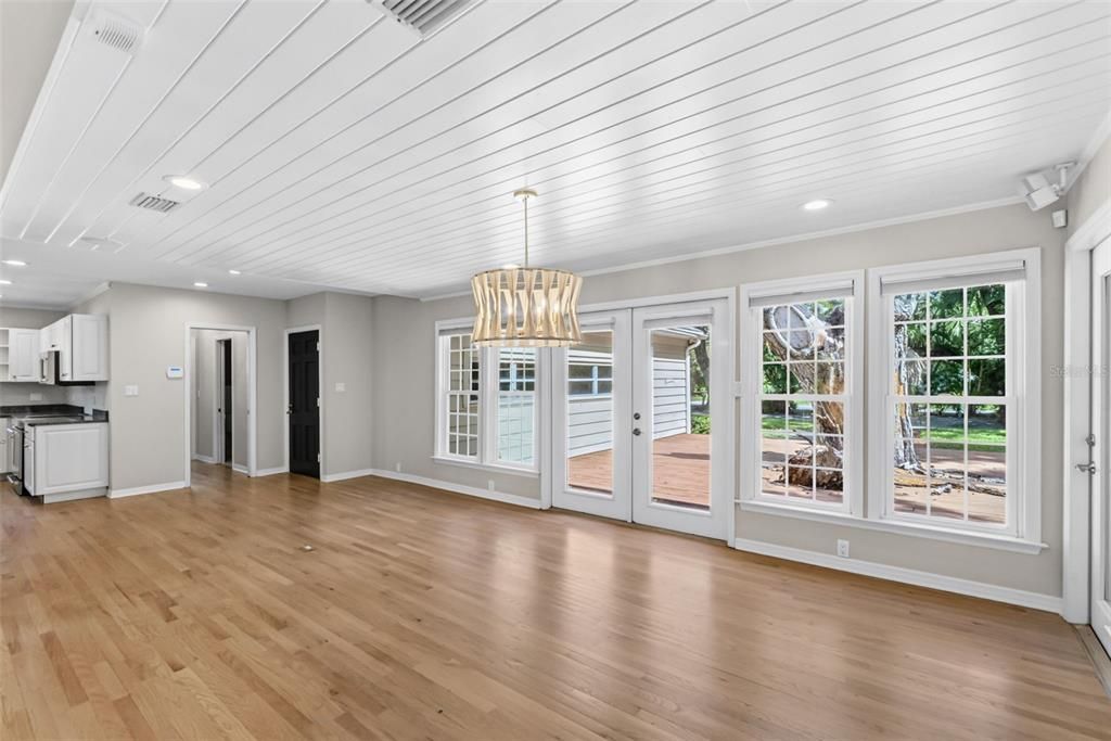 For Sale: $2,300,000 (3 beds, 3 baths, 2764 Square Feet)