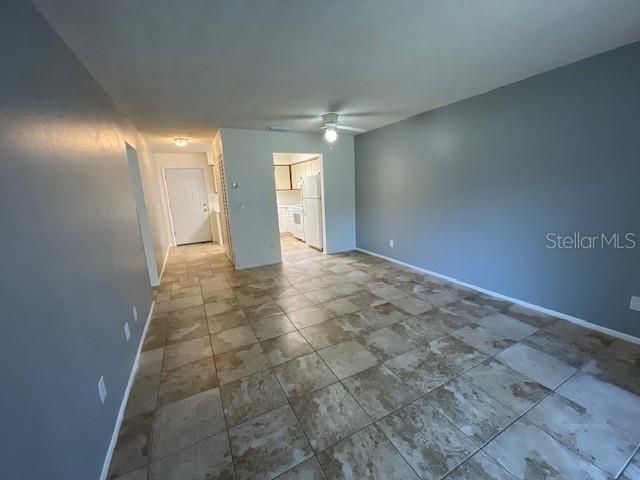 For Rent: $1,625 (2 beds, 21 baths, 900 Square Feet)