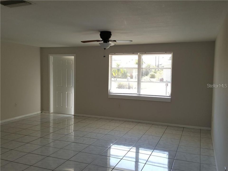 For Rent: $1,775 (2 beds, 2 baths, 1139 Square Feet)