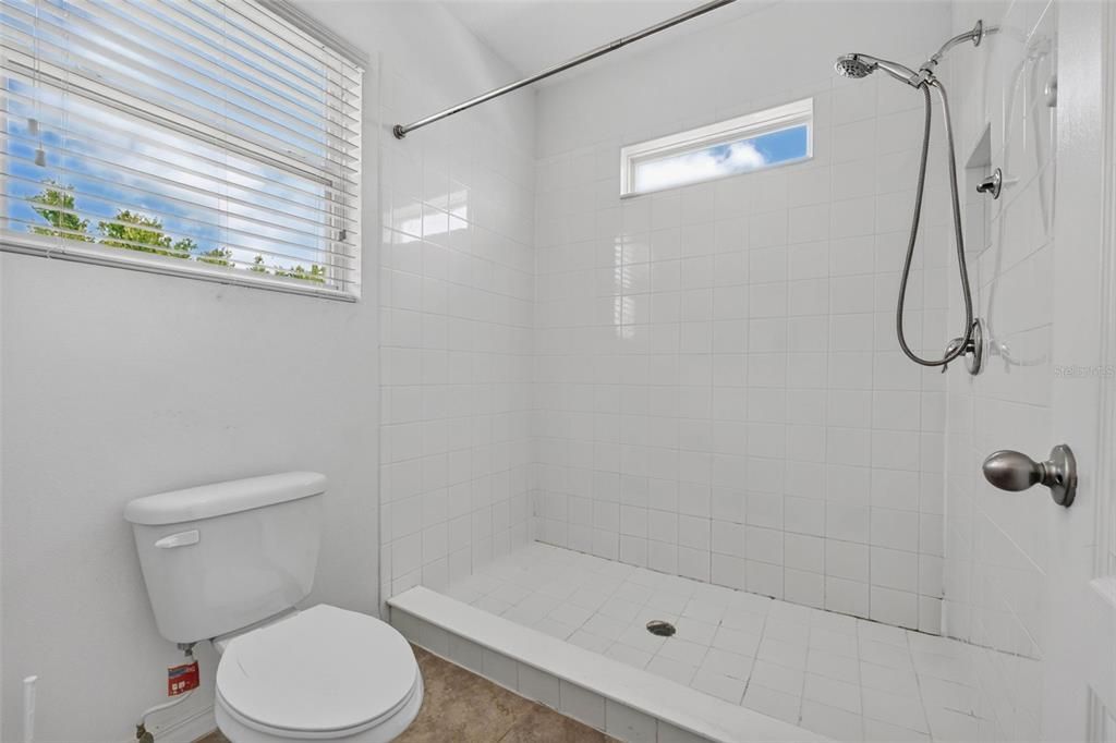На продажу: $279,900 (3 спален, 2 ванн, 1789 Квадратных фут)