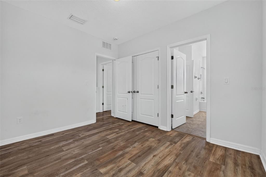 На продажу: $279,900 (3 спален, 2 ванн, 1789 Квадратных фут)