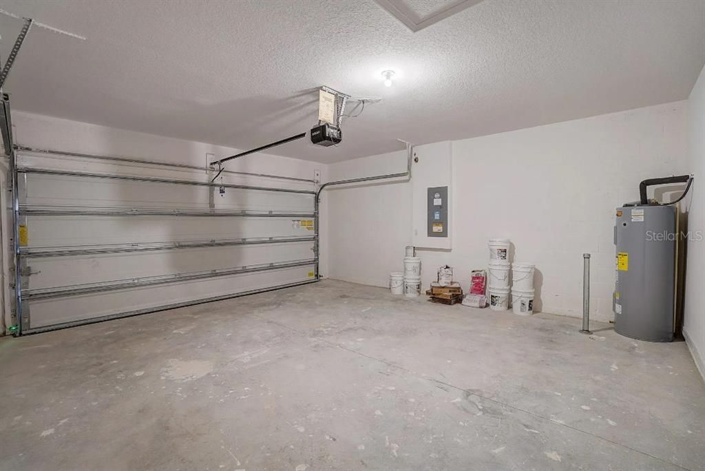 En Venta: $299,900 (3 camas, 2 baños, 1443 Pies cuadrados)