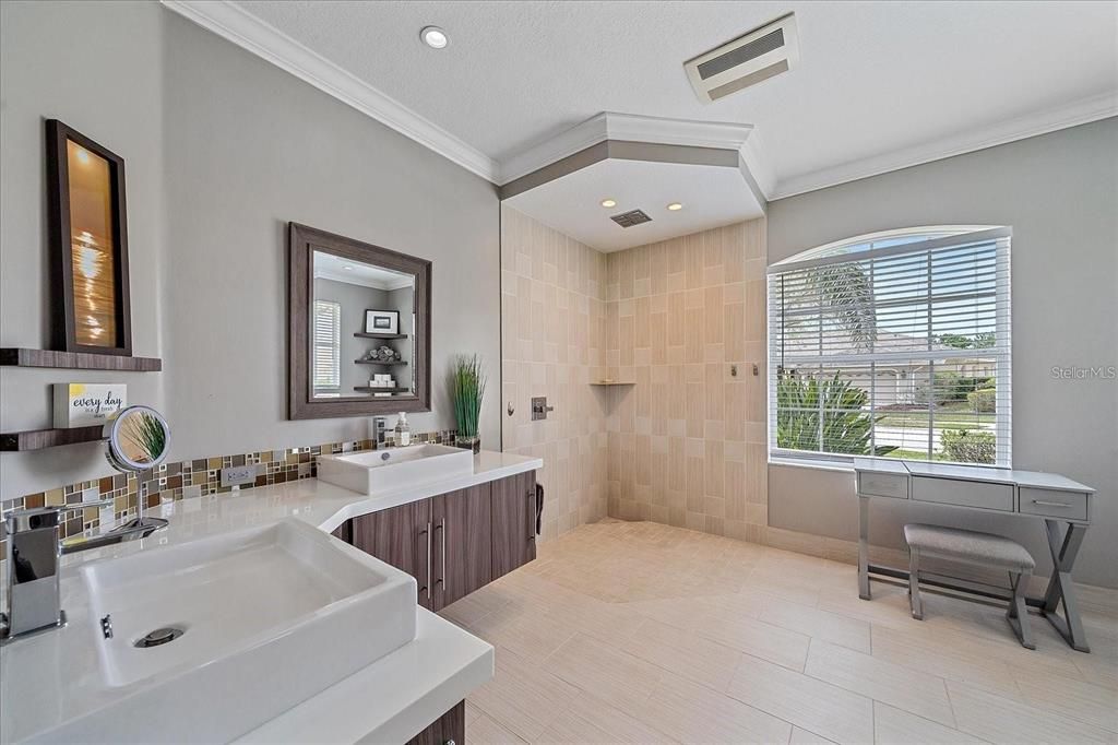 В аренду: $3,500 (3 спален, 2 ванн, 2015 Квадратных фут)