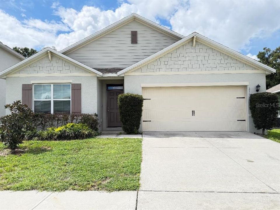 For Rent: $2,500 (4 beds, 2 baths, 1846 Square Feet)