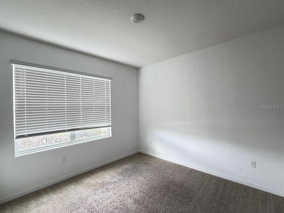 For Rent: $2,500 (4 beds, 2 baths, 1846 Square Feet)