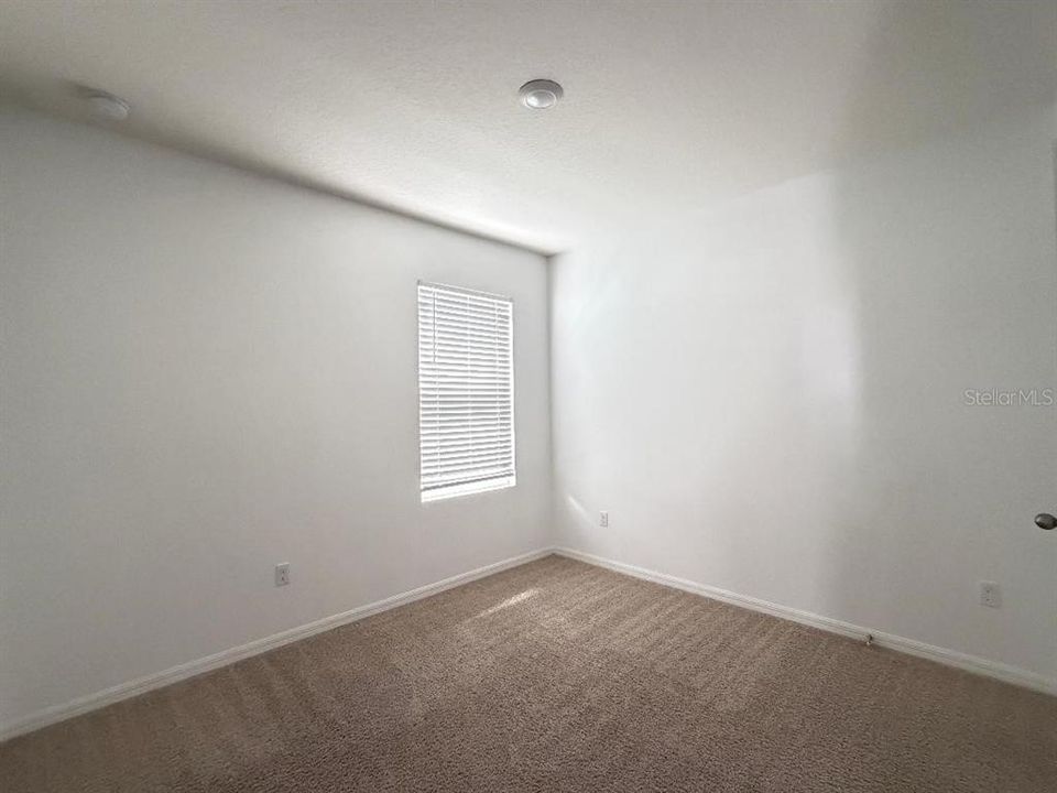 For Rent: $2,500 (4 beds, 2 baths, 1846 Square Feet)