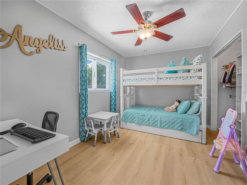 For Sale: $390,000 (4 beds, 2 baths, 1687 Square Feet)