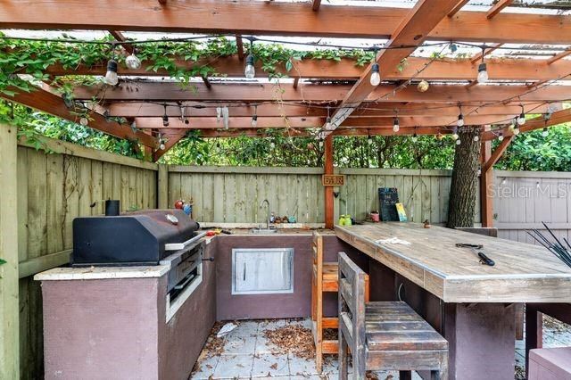 En Renta: $3,700 (4 camas, 3 baños, 2616 Pies cuadrados)