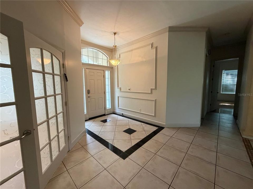 For Rent: $3,700 (4 beds, 3 baths, 2616 Square Feet)