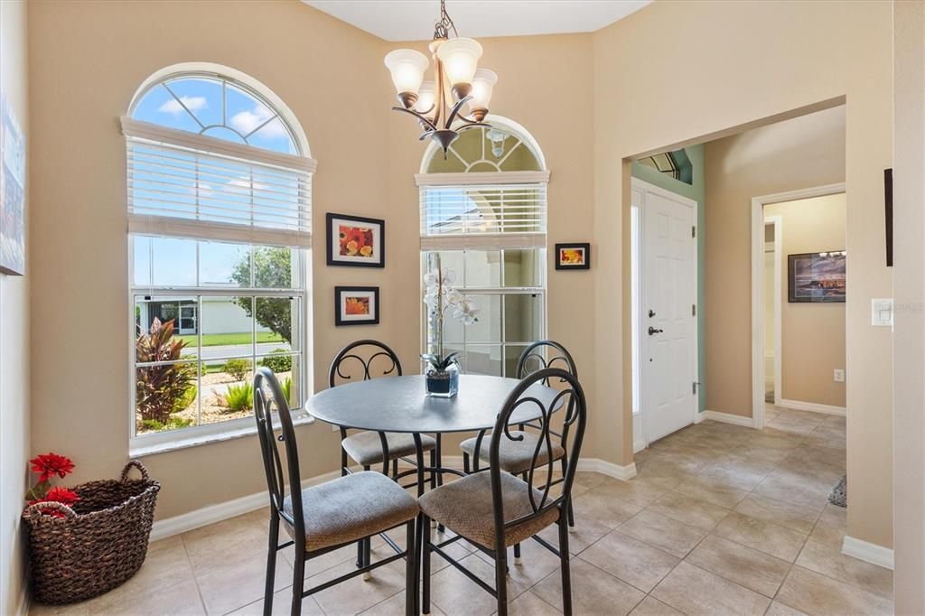 For Sale: $425,000 (3 beds, 2 baths, 1927 Square Feet)