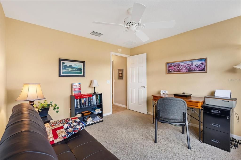 For Sale: $425,000 (3 beds, 2 baths, 1927 Square Feet)