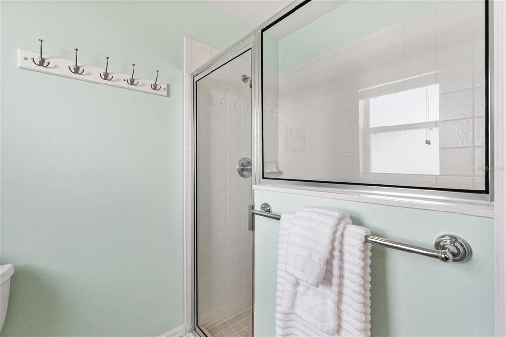 For Sale: $425,000 (3 beds, 2 baths, 1927 Square Feet)