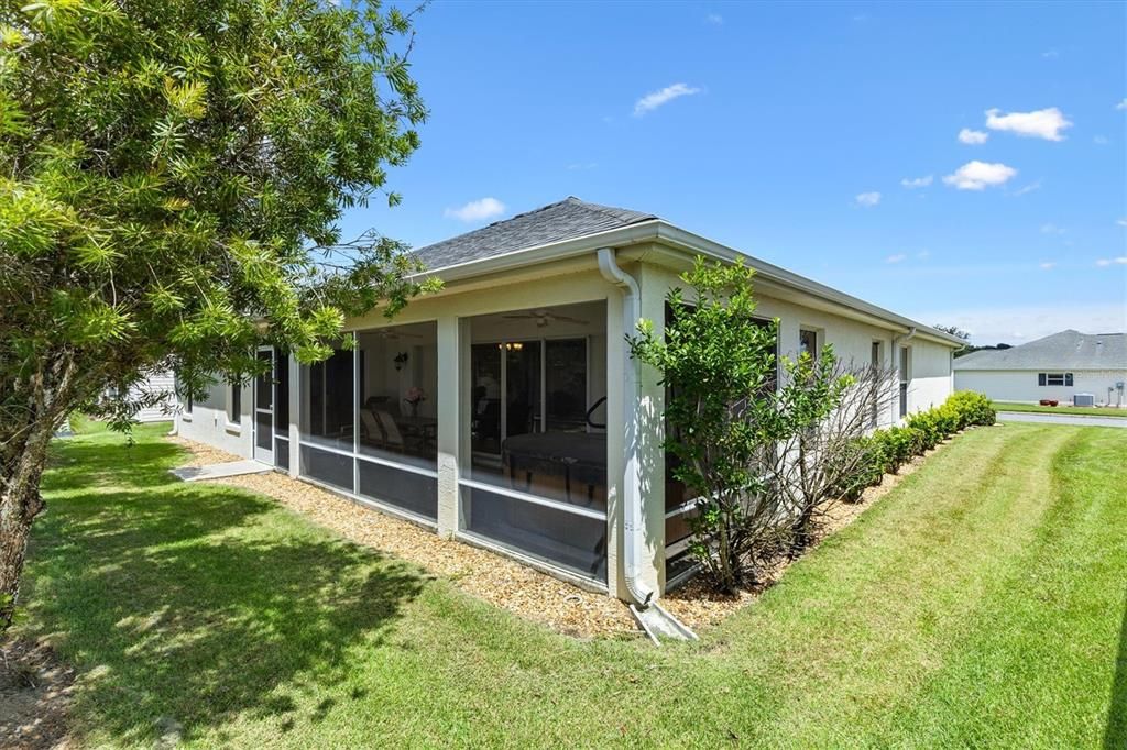 For Sale: $425,000 (3 beds, 2 baths, 1927 Square Feet)