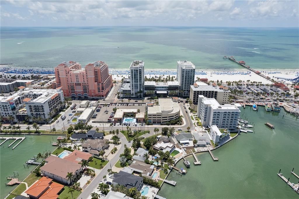 For Sale: $1,995,000 (3 beds, 2 baths, 1377 Square Feet)