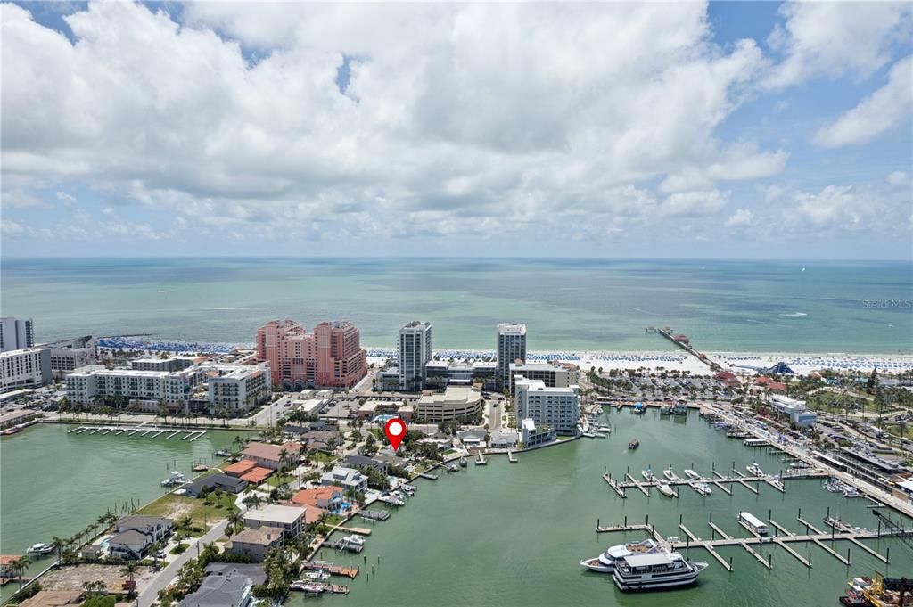 For Sale: $1,995,000 (3 beds, 2 baths, 1377 Square Feet)