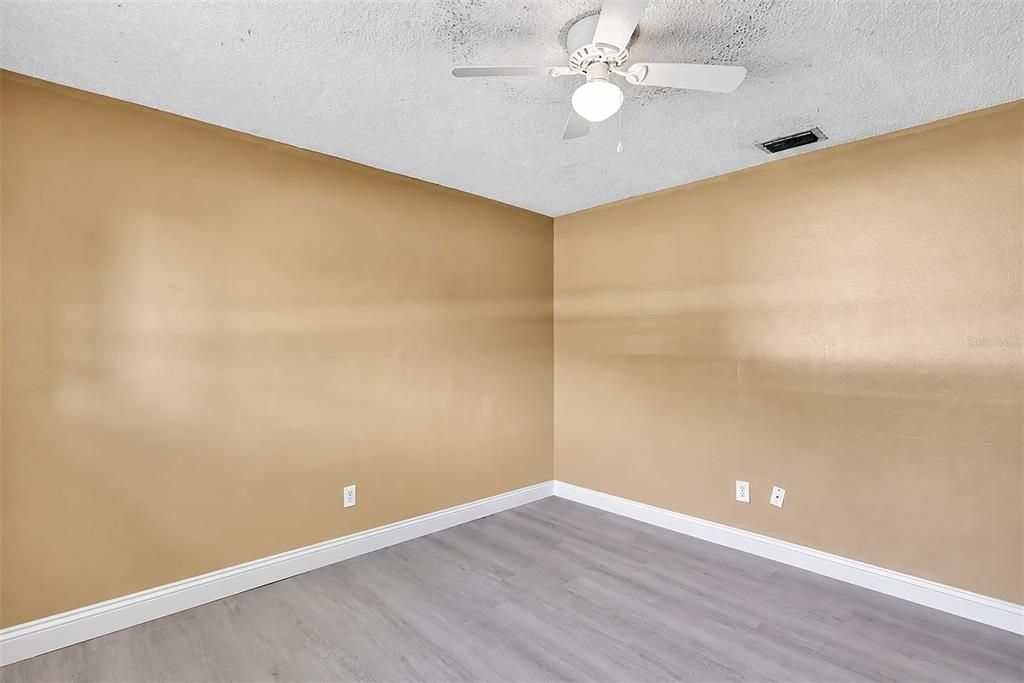 For Rent: $1,285 (2 beds, 1 baths, 795 Square Feet)