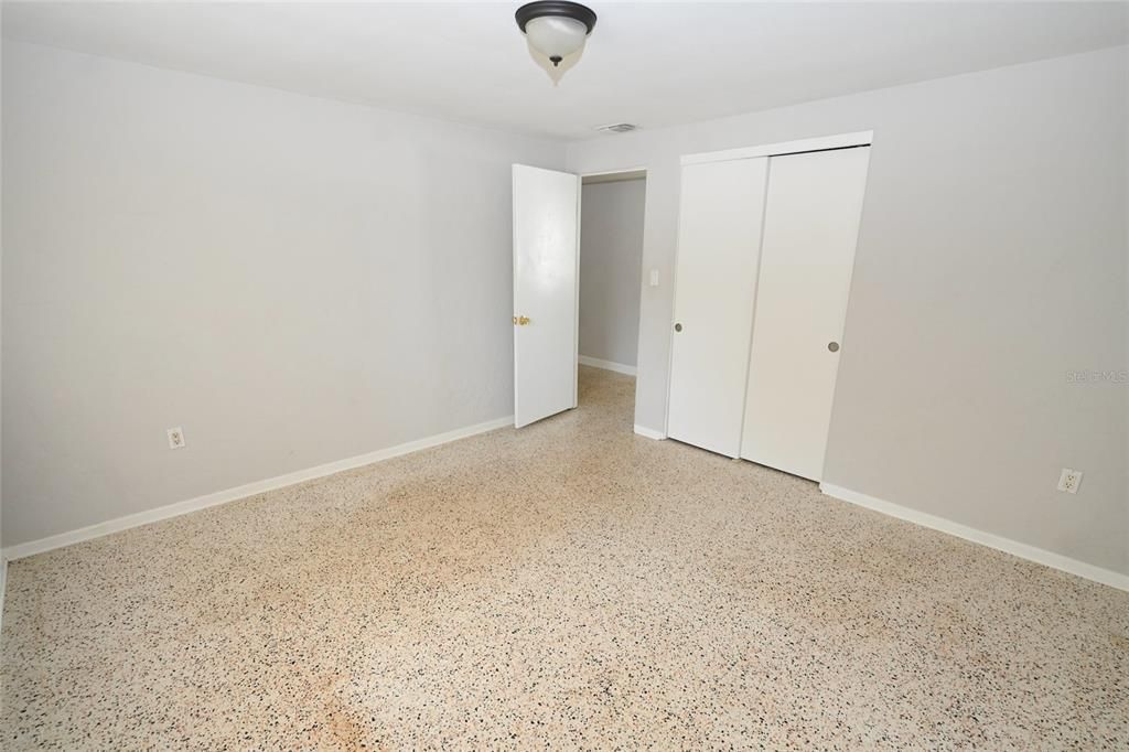 В аренду: $1,895 (2 спален, 1 ванн, 800 Квадратных фут)