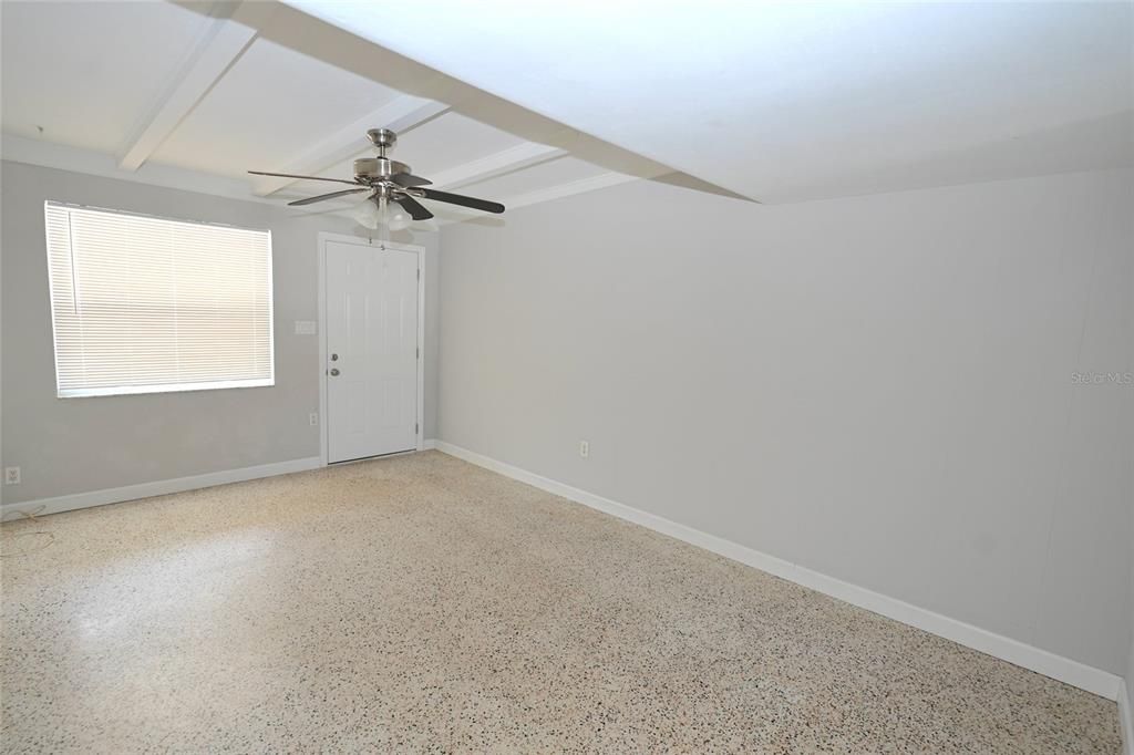 В аренду: $1,895 (2 спален, 1 ванн, 800 Квадратных фут)