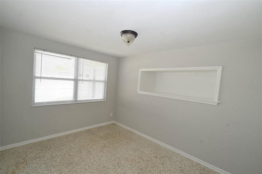 В аренду: $1,895 (2 спален, 1 ванн, 800 Квадратных фут)