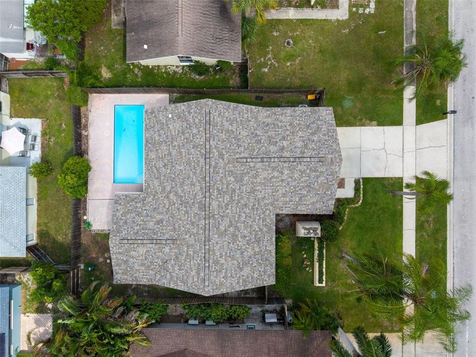 На продажу: $435,000 (4 спален, 2 ванн, 1594 Квадратных фут)