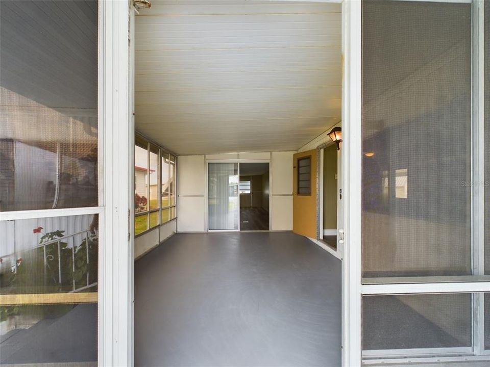 For Rent: $1,200 (2 beds, 2 baths, 969 Square Feet)