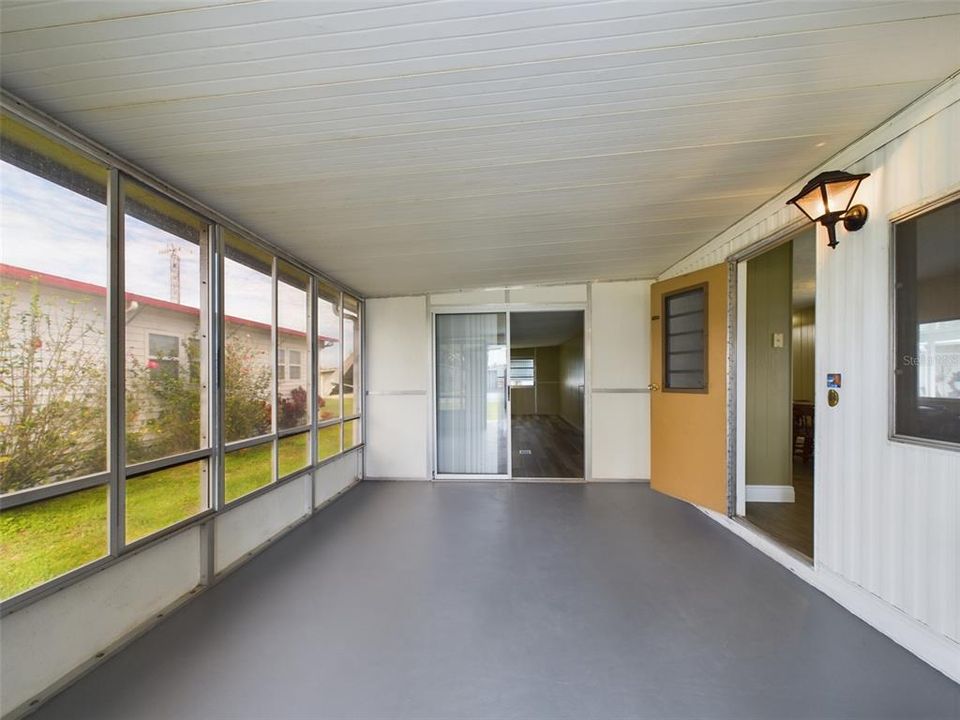 For Rent: $1,200 (2 beds, 2 baths, 969 Square Feet)
