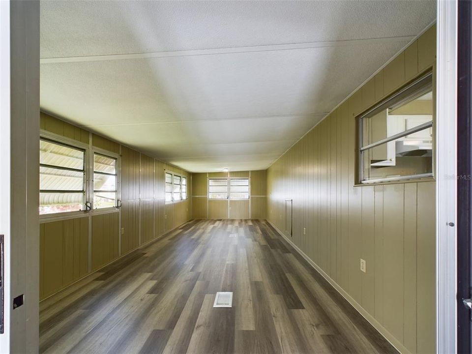 For Rent: $1,200 (2 beds, 2 baths, 969 Square Feet)