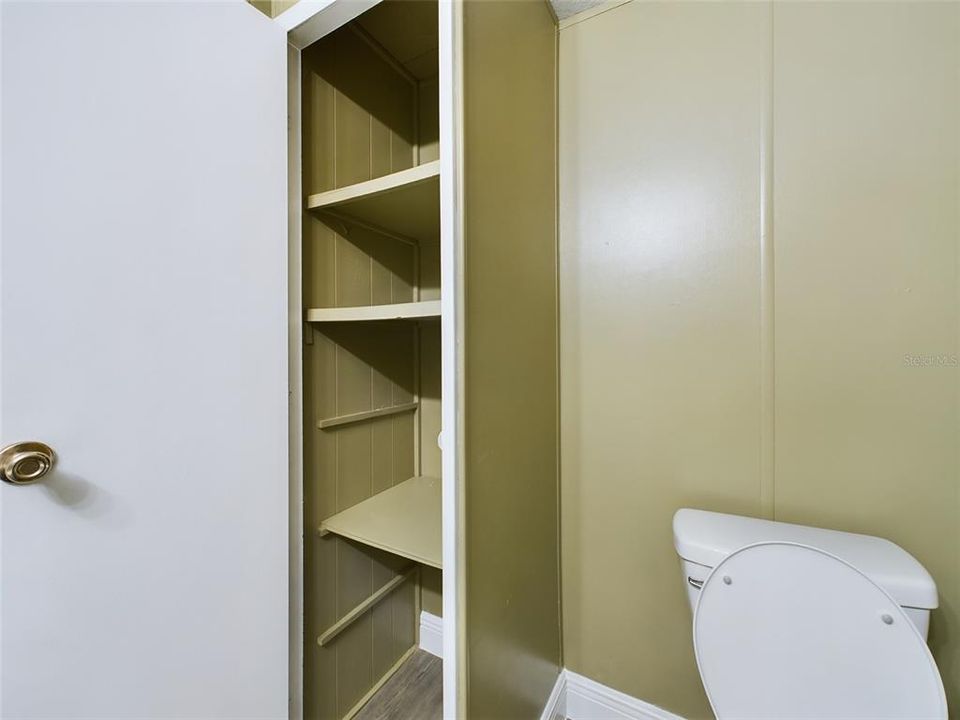 For Rent: $1,200 (2 beds, 2 baths, 969 Square Feet)