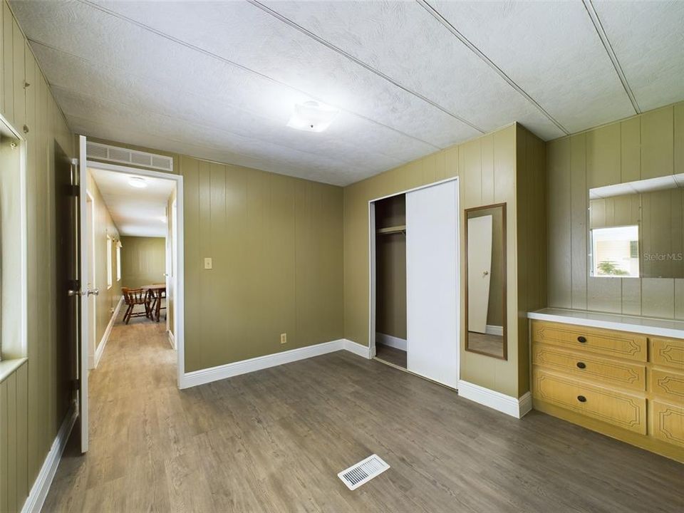 For Rent: $1,200 (2 beds, 2 baths, 969 Square Feet)