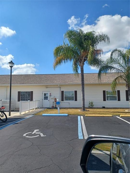 For Sale: $85,000 (2 beds, 1 baths, 864 Square Feet)
