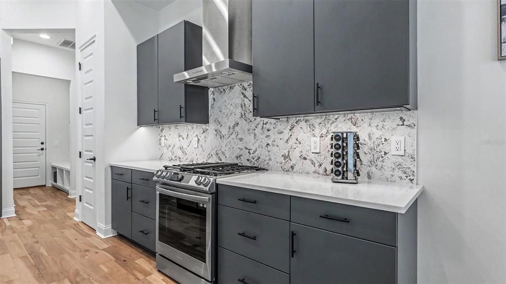 На продажу: $959,900 (4 спален, 3 ванн, 2847 Квадратных фут)