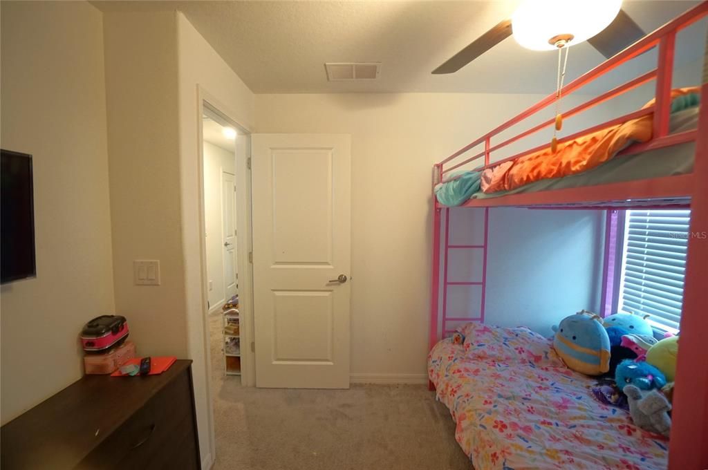 En Renta: $2,500 (4 camas, 2 baños, 1925 Pies cuadrados)