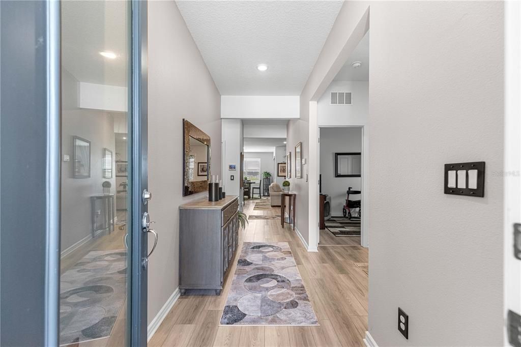 For Sale: $399,000 (3 beds, 2 baths, 1663 Square Feet)