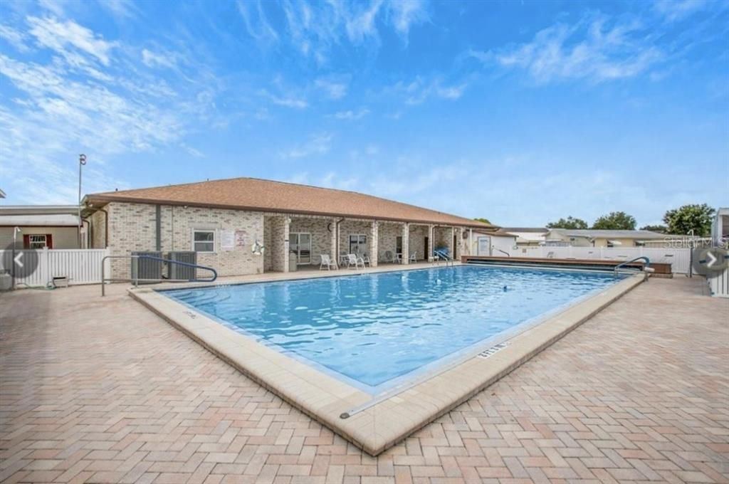 For Sale: $135,000 (1 beds, 1 baths, 455 Square Feet)