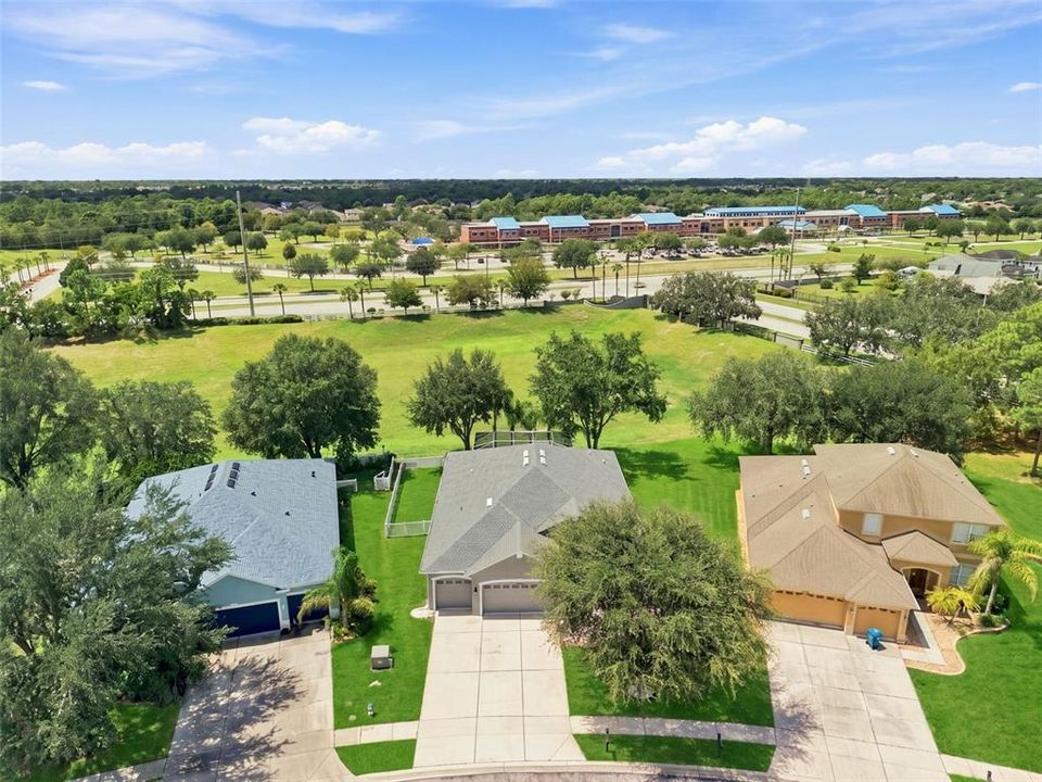 For Sale: $349,999 (4 beds, 3 baths, 2171 Square Feet)